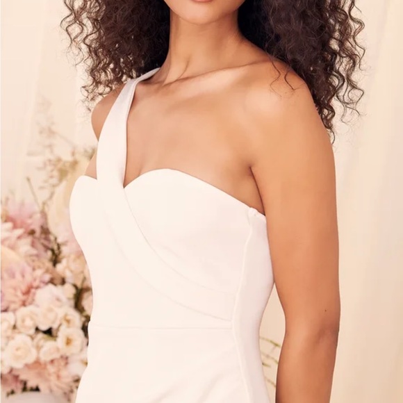 Lulu’s White One Shoulder Dress 🤍 - Picture 11 of 12
